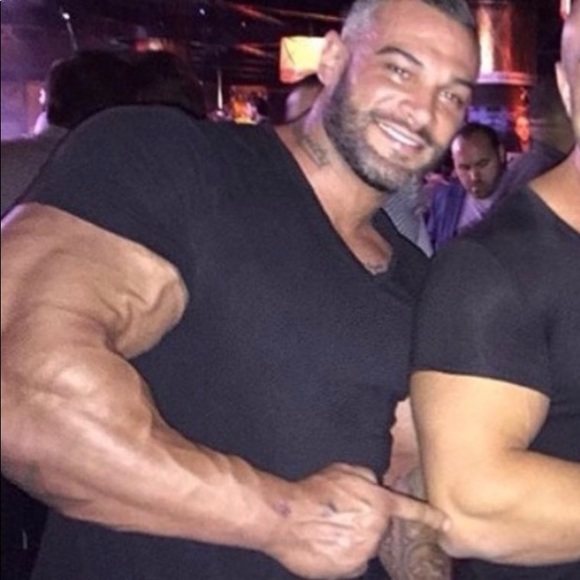 Meet your Posher, Andrew - Picture 3 of 3